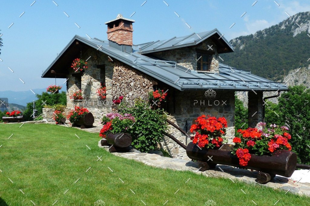 demo-attachment-138-holiday-house-177401_1920